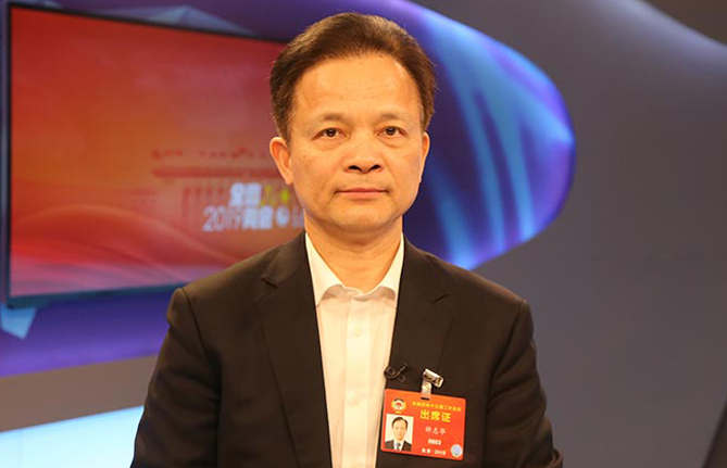全國政協(xié)委員、中國工程院副院長鐘志華：推進(jìn)工程教育改革與創(chuàng)新創(chuàng)業(yè)創(chuàng)造