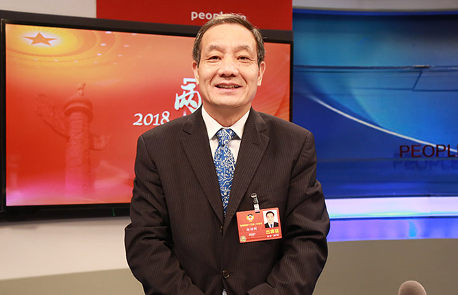 全國政協(xié)常委、湖南省人大常委會(huì)副主任楊維剛：創(chuàng)建“數(shù)字政府”賦能數(shù)字經(jīng)濟(jì)發(fā)展
