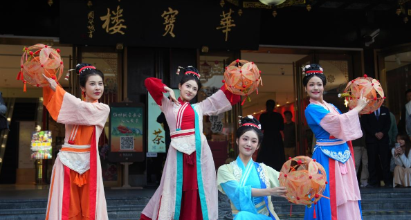 上海豫園：沉浸感受非遺魅力